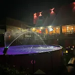B&B Wellness Carlos Grill Bbq 4*