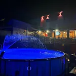 Wellness Carlos Grill Bbq 4* 그린자네 카보르
