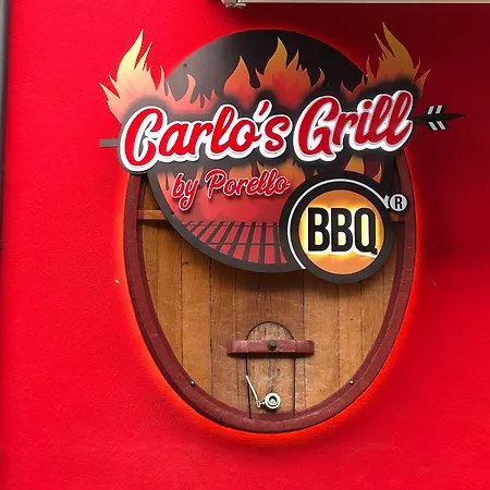 Wellness Carlos Grill Bbq Oda ve Kahvaltı Grinzane Cavour
